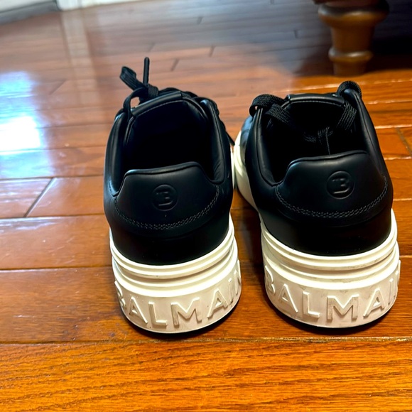 Only wore once. 100% authentic balmain